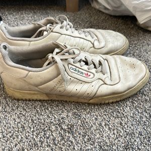 Men’s Yeezy calabasas